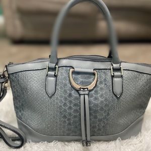 London fog women designers bag color sone snake